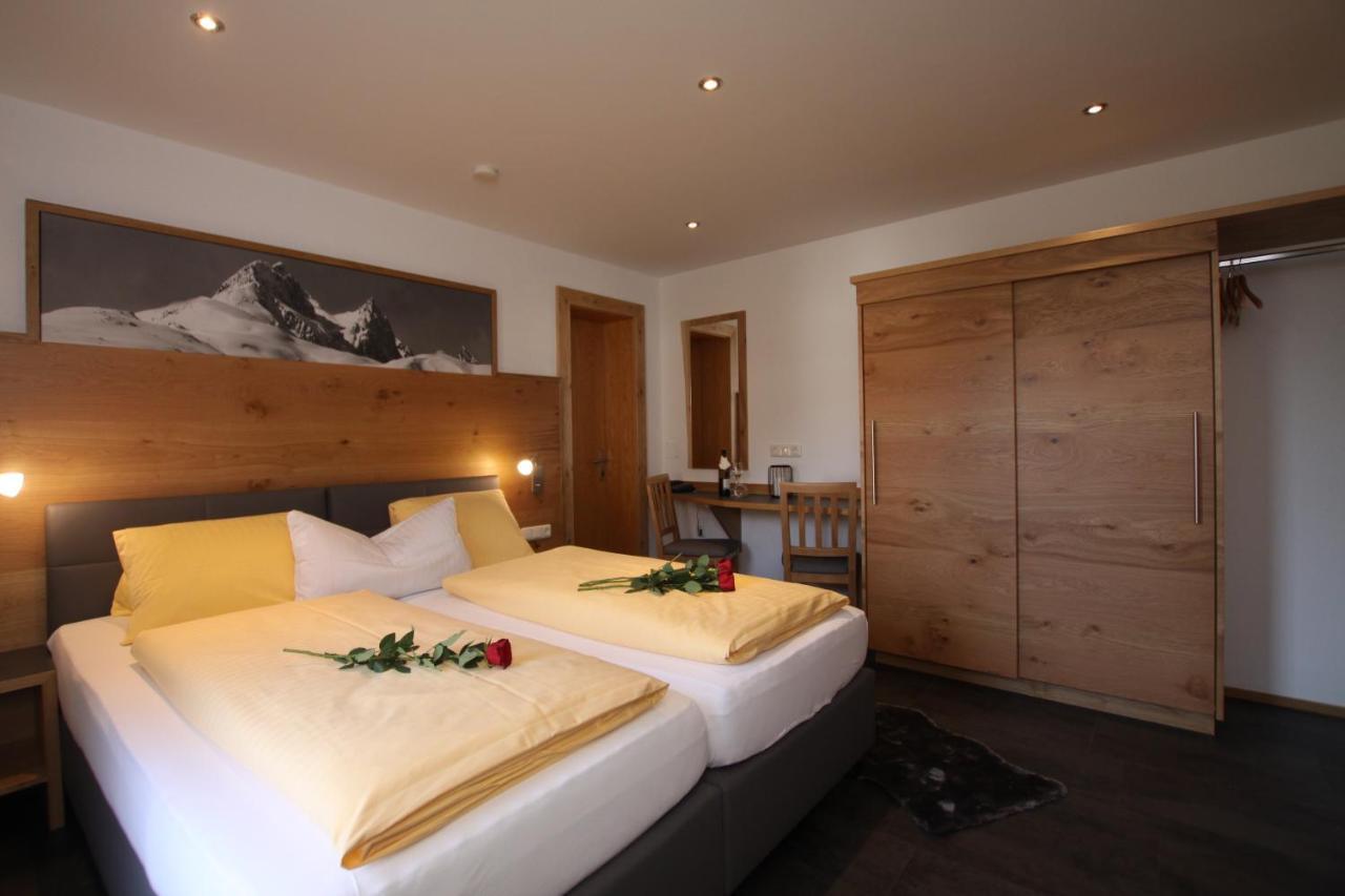 Gaestehaus Alpina Sankt Anton am Arlberg Ngoại thất bức ảnh