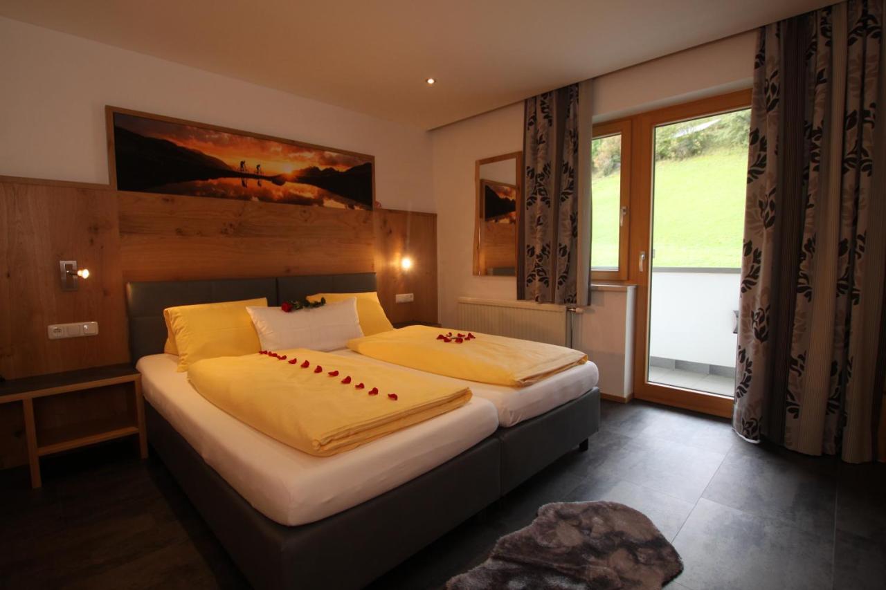 Gaestehaus Alpina Sankt Anton am Arlberg Ngoại thất bức ảnh