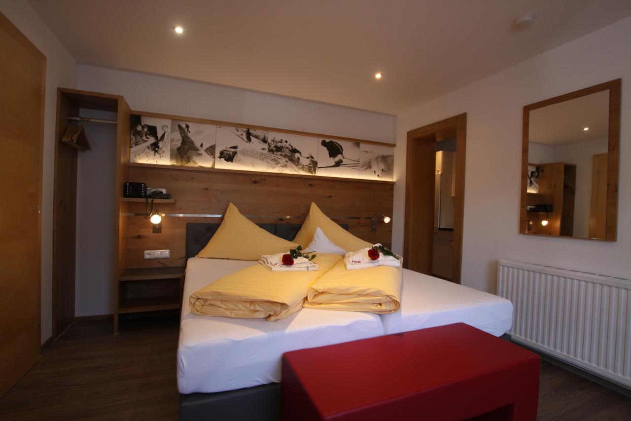 Gaestehaus Alpina Sankt Anton am Arlberg Ngoại thất bức ảnh