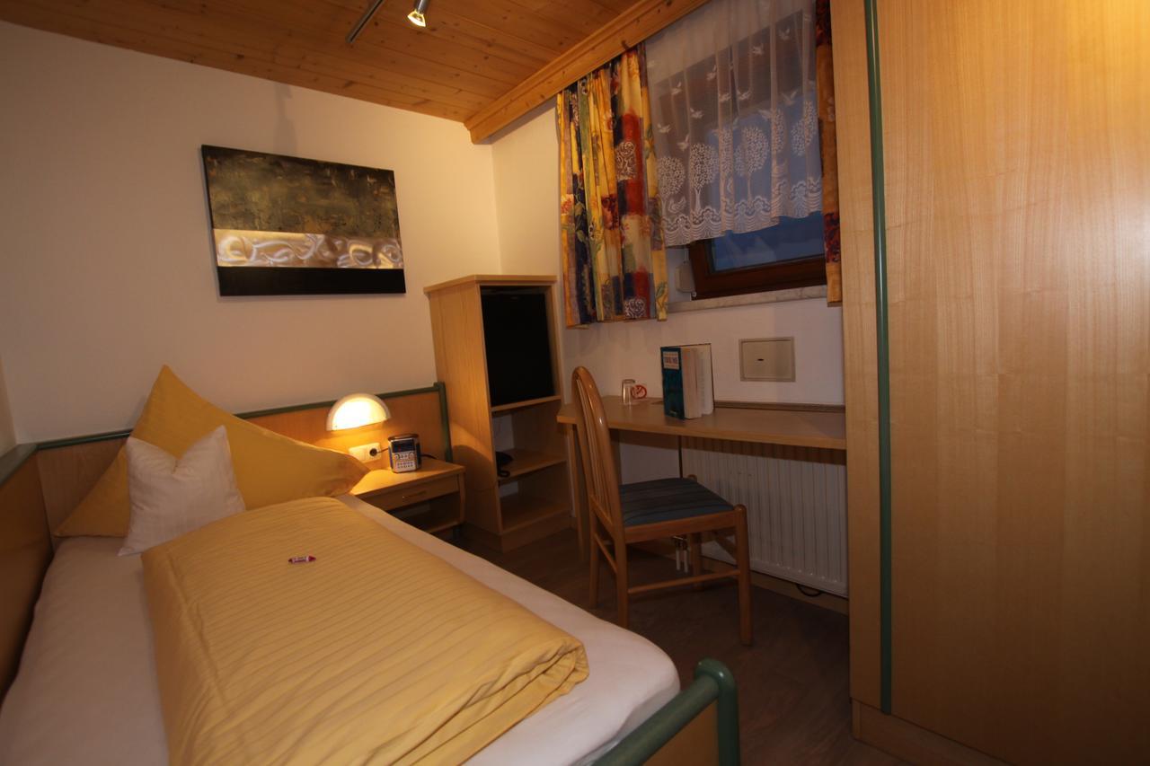 Gaestehaus Alpina Sankt Anton am Arlberg Ngoại thất bức ảnh