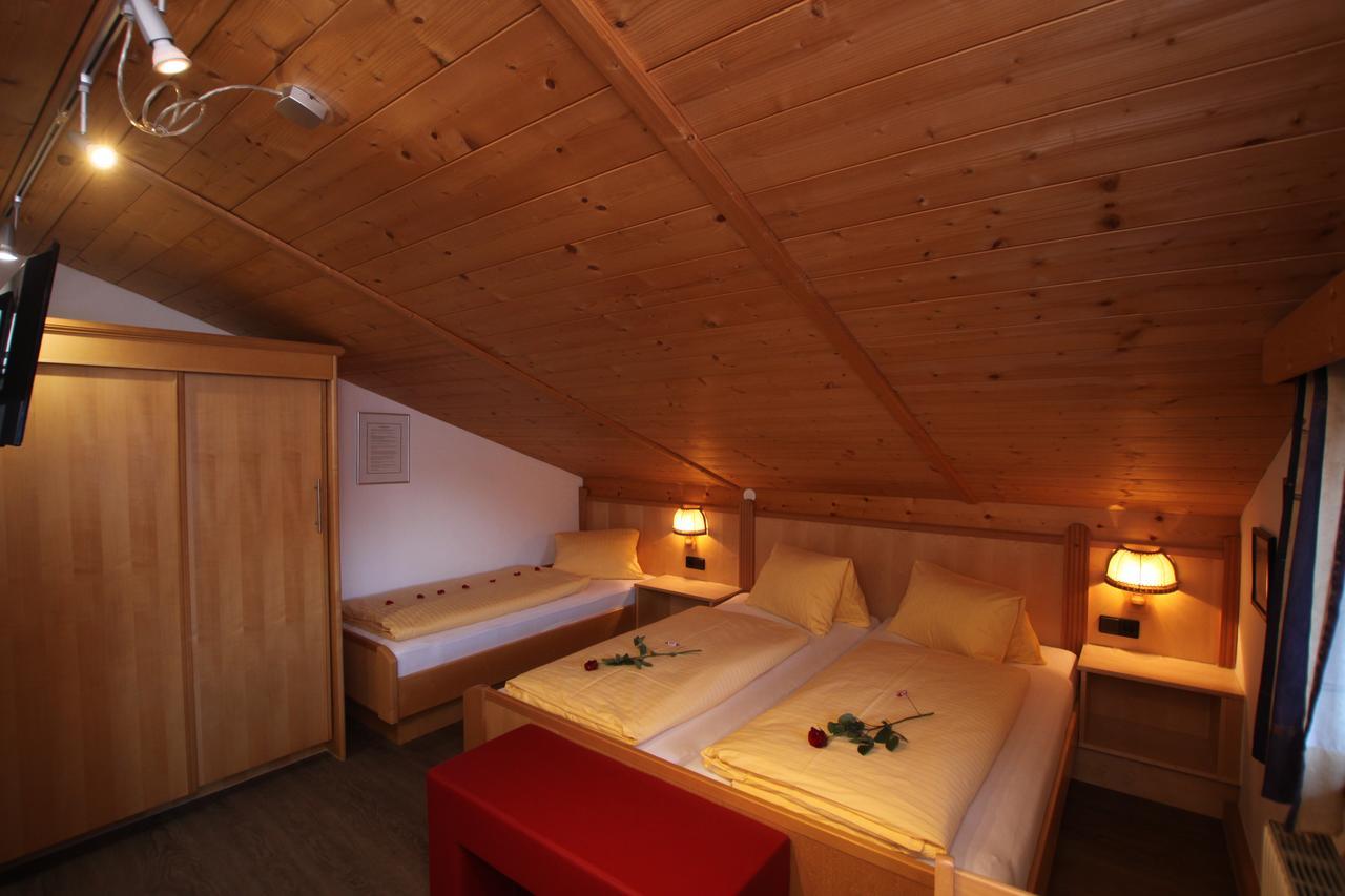 Gaestehaus Alpina Sankt Anton am Arlberg Ngoại thất bức ảnh